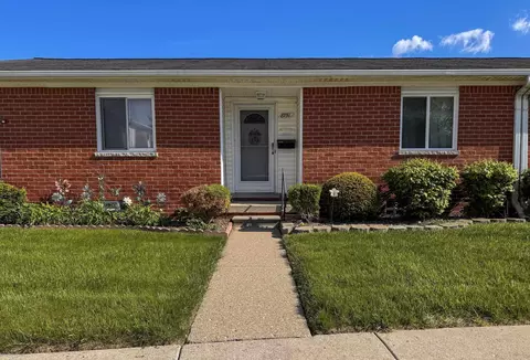 8751 Sterling, Center Line, MI 48015