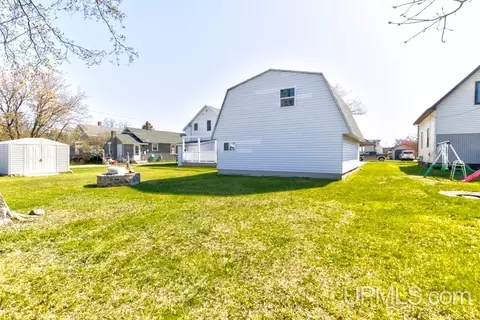 Exterior - 511 N 20th, Escanaba, MI 49829 photo 7 of 8