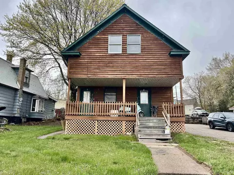 827 S Stephenson, Iron Mountain, MI 49801