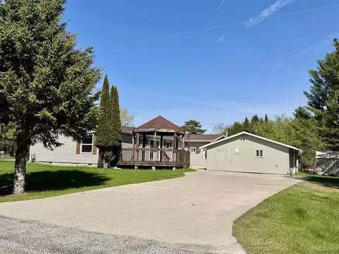 Exterior - 3873 145, Escanaba, MI 49829 photo 1 of 7