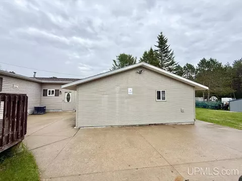 Exterior - 3873 145, Escanaba, MI 49829 photo 2 of 7