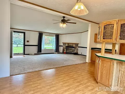 Living - 3873 145, Escanaba, MI 49829 photo 1 of 4