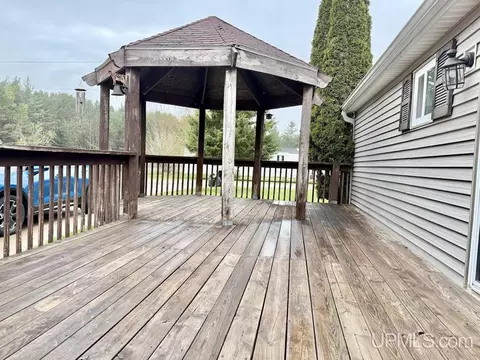 Exterior - 3873 145, Escanaba, MI 49829 photo 4 of 7
