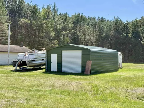 Exterior - 3873 145, Escanaba, MI 49829 photo 6 of 7
