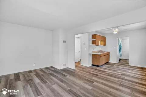 Living - 3806 Pitkin, Flint, MI 48506 photo 3 of 4