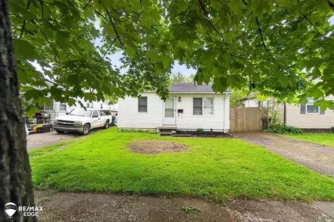Other - 3806 Pitkin, Flint, MI 48506 photo 4 of 14