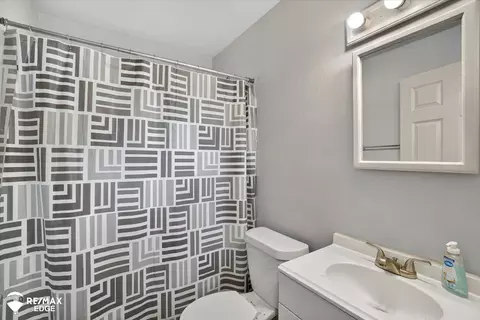 Bath - 3806 Pitkin, Flint, MI 48506 photo 1 of 1