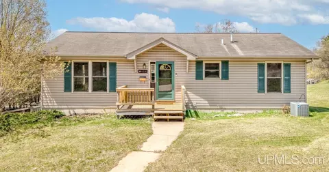 404 Beech, Kingsford, MI 49802