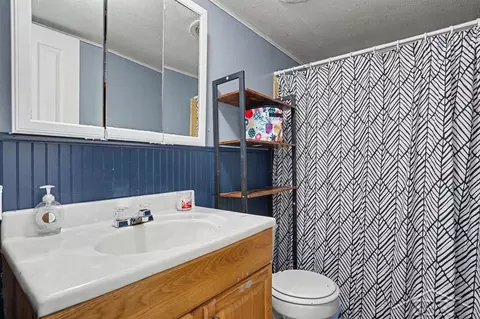 Bath - 778 E Pine Riv, Midland, MI 48640 photo 2 of 2