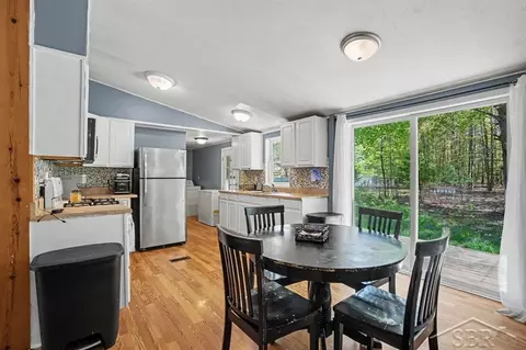 Dining - 778 E Pine Riv, Midland, MI 48640 photo 1 of 1