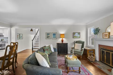 Living - 106 Meadow, Grosse Pointe Farms, MI 48236 photo 6 of 6