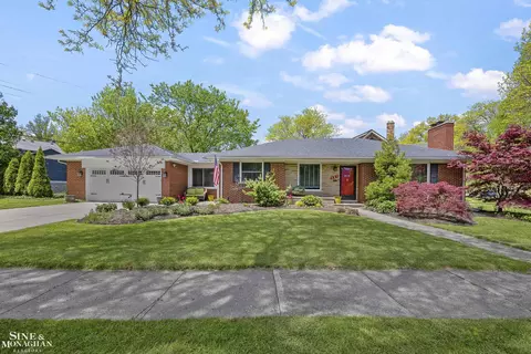 401 Mckinley, Grosse Pointe Farms, MI 48236