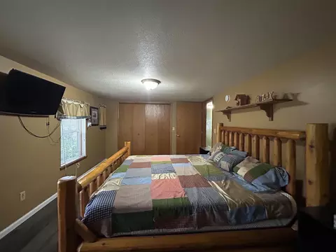 Bedroom - 1750 Pratt Lk, Gladwin, MI 48624 photo 1 of 3