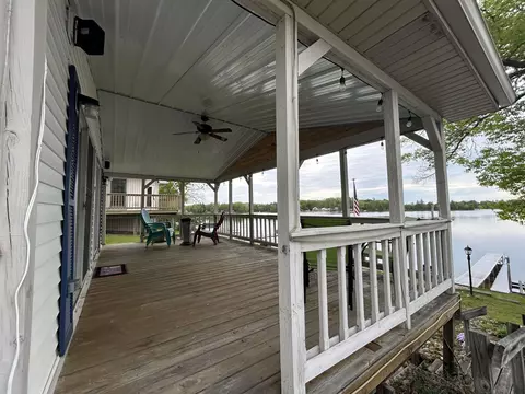 Exterior - 1750 Pratt Lk, Gladwin, MI 48624 photo 3 of 7