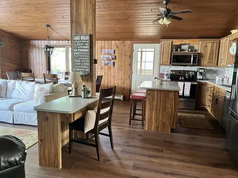 Kitchen - 2004 N N Hvn #LOT 47, Gladwin, MI 48624 photo 2 of 2