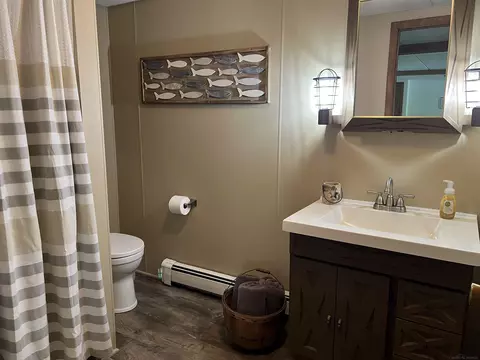 Bath - 2004 N N Hvn #LOT 47, Gladwin, MI 48624 photo 1 of 1