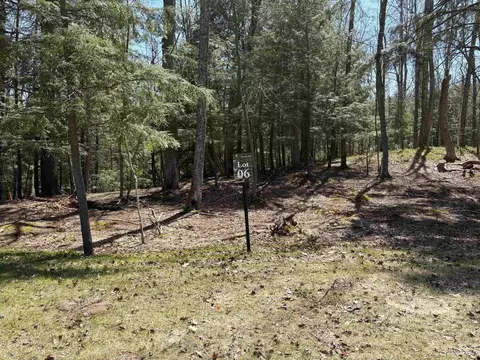 3120 Hemlock, Marquette, MI 49855