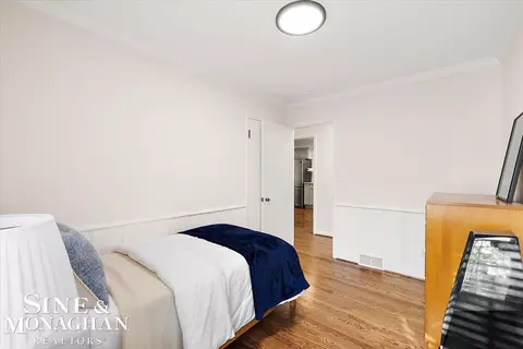 Bedroom - 1044 Somerset, Grosse Pointe Park, MI 48230 photo 3 of 3