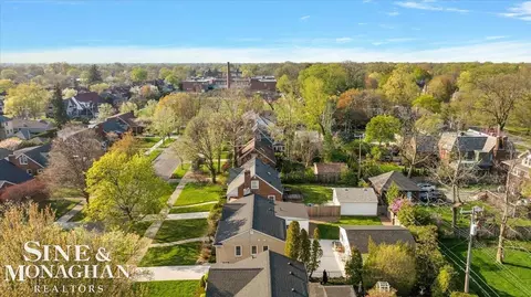 View/Area - 1044 Somerset, Grosse Pointe Park, MI 48230 photo 3 of 5