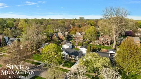 View/Area - 1044 Somerset, Grosse Pointe Park, MI 48230 photo 4 of 5