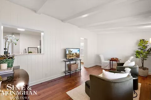 Living - 1044 Somerset, Grosse Pointe Park, MI 48230 photo 6 of 6
