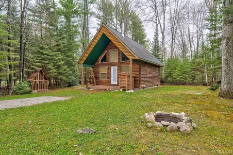 Exterior - 14675 33rd, Wetmore, MI 49895 photo 4 of 8
