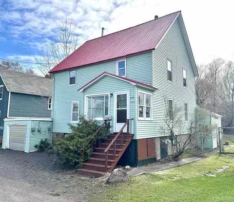 57423 10th, Calumet, MI 49913