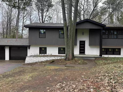 12 Elder Dr, Marquette, MI 49855