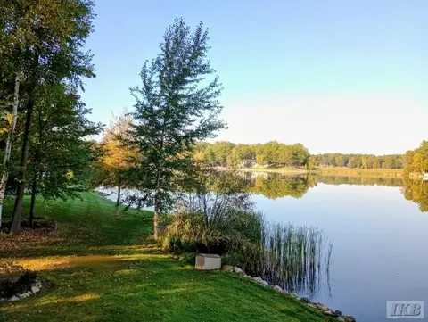Exterior - 2119 Middle Hvn, Gladwin, MI 48624 photo 11 of 12