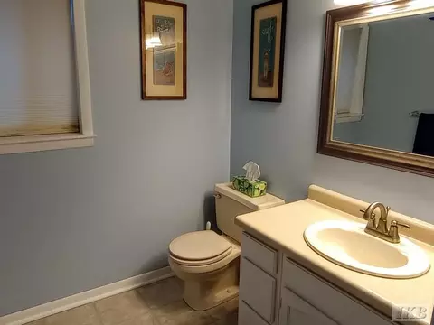 Bath - 2119 Middle Hvn, Gladwin, MI 48624 photo 1 of 6