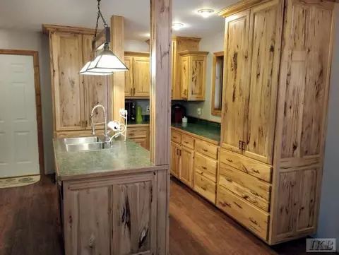 Kitchen - 2119 Middle Hvn, Gladwin, MI 48624 photo 4 of 4