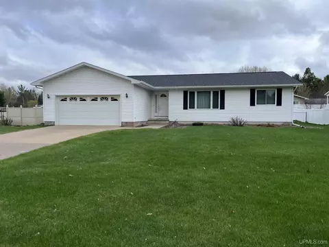 1545 N Westwood, Ishpeming, MI 49849