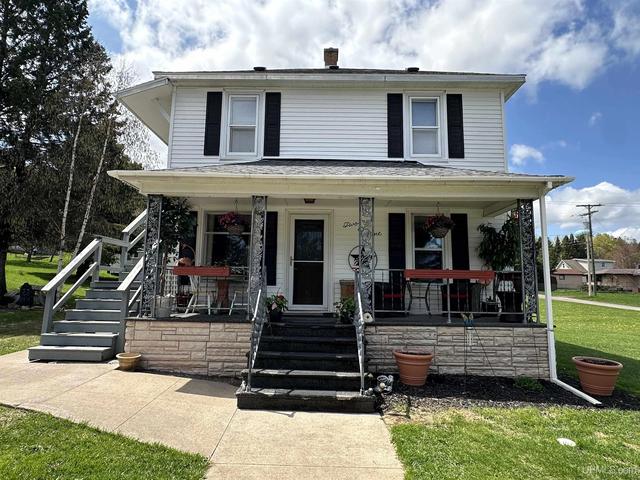 209 W Railroad, Caspian, MI 49915