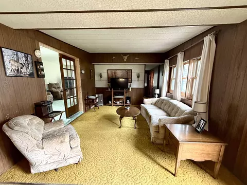 Living - 4175 Cherokee, Gladwin, MI 48624 photo 3 of 8