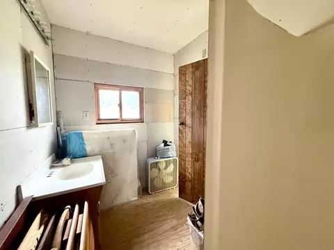 Bath - 4175 Cherokee, Gladwin, MI 48624 photo 1 of 6