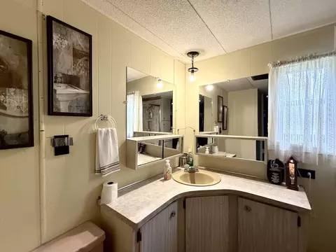 Bath - 4175 Cherokee, Gladwin, MI 48624 photo 3 of 6