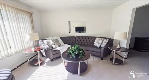 Living - 755 Toll, Monroe, MI 48162 photo 1 of 3