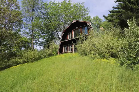 12215 Lillie, Byron, MI 48418