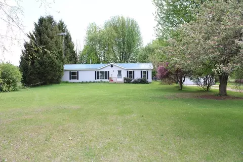 6178 Meredith Grade, Harrison, MI 48625