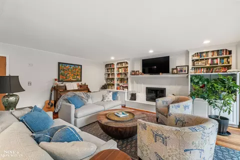 Living - 764 Pemberton, Grosse Pointe Park, MI 48230 photo 7 of 8