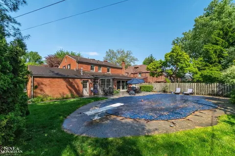 Exterior - 764 Pemberton, Grosse Pointe Park, MI 48230 photo 6 of 6