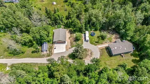 5935 Brampton 275, Gladstone, MI 49837 photo 2