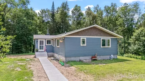 5935 Brampton 275, Gladstone, MI 49837 photo 4