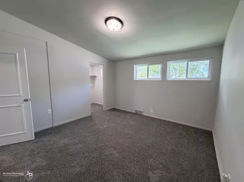 Bedroom - 719 Fitzner, Davison, MI 48423 photo 1 of 5