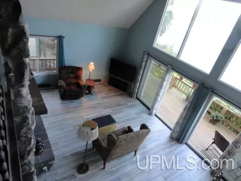 7753 Evergreen, Munising, MI 49862 photo 11