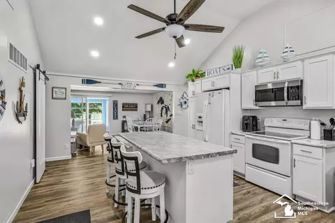 Kitchen - 7940 Shaffer, Reading, MI 49274 photo 1 of 8