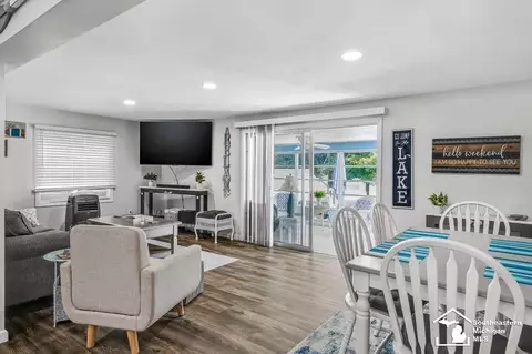 Living - 7940 Shaffer, Reading, MI 49274 photo 1 of 3