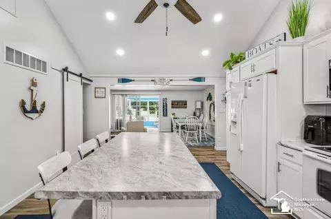Kitchen - 7940 Shaffer, Reading, MI 49274 photo 2 of 8