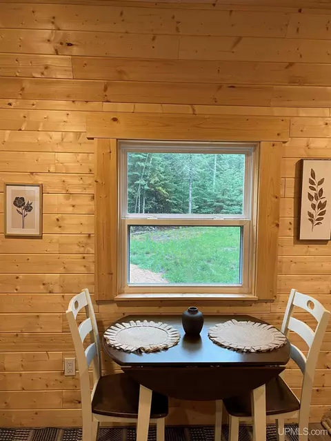 Dining - 26950 E 26881 E Grosse Pt, Hancock, MI 49930 photo 1 of 1