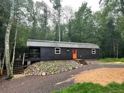 26950 E 26881 E Grosse Pt, Hancock, MI 49930